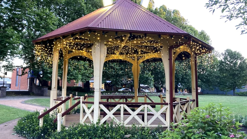 Leighton Gardens rotunda and garden lights in Moss Vale